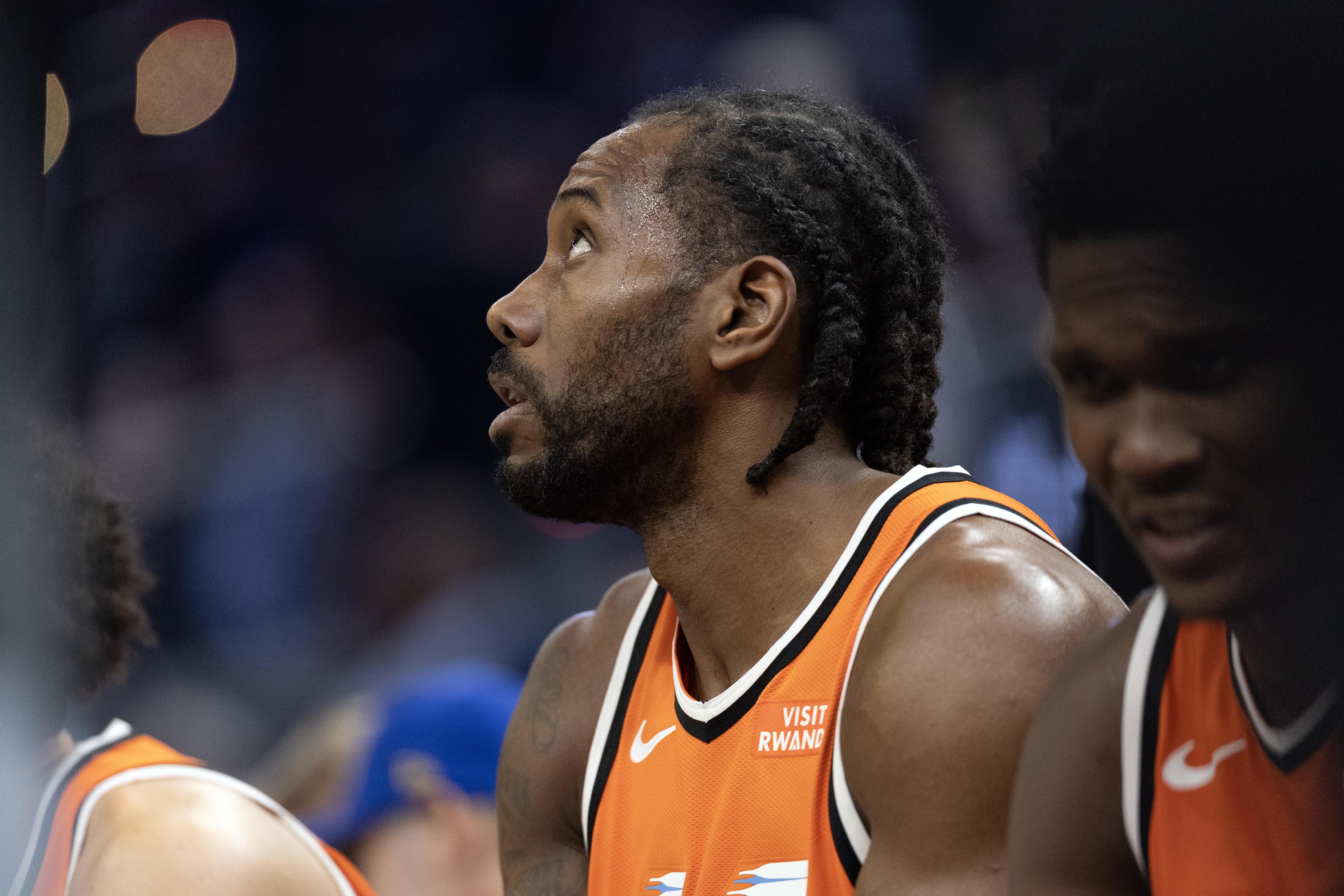 开云电竞苹果版-20中15&amp;正负值+41！解说：小卡的表现像写好的程序一样精密又高效