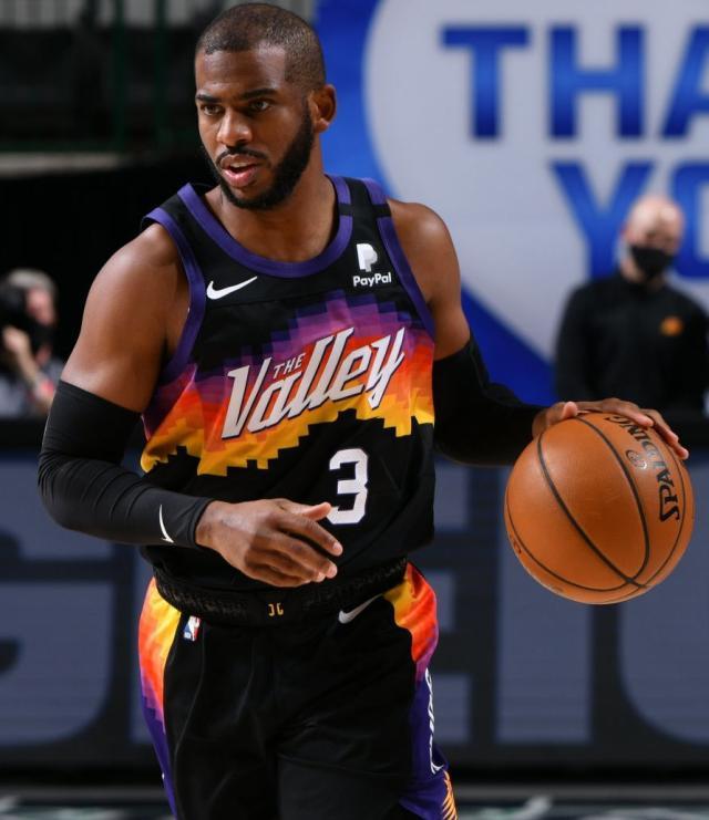 开云电竞客户端-末节16分5助攻独造30分！控卫之神给东契奇上课